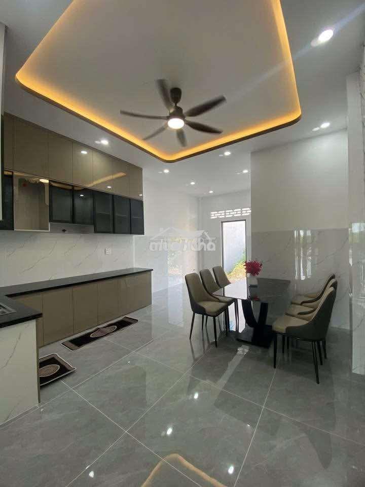 Hạ 200 triệu, bán gấp nhà lầu gần trung tâm tphcm, ngay bến xe miềntây - 2