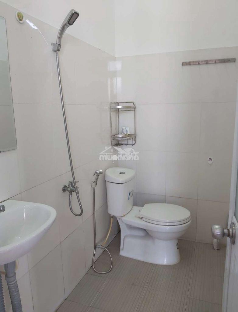 Cho thuê phòng máy lạnh, cửa tự do linh đông (cũ) - 4