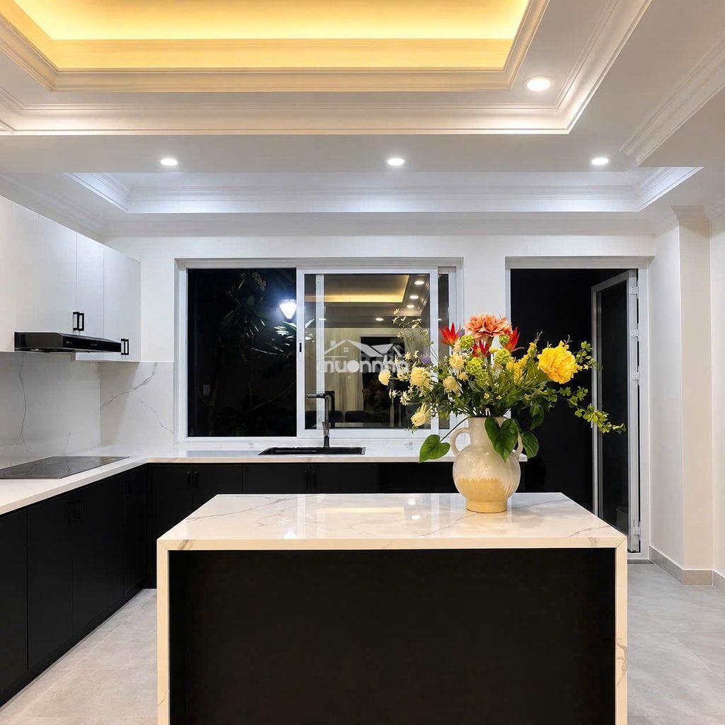 🔥Nhỉnh 8 tỷ 🔥 siêu phẩm ngay đại học rmit- 5 tầng - 2