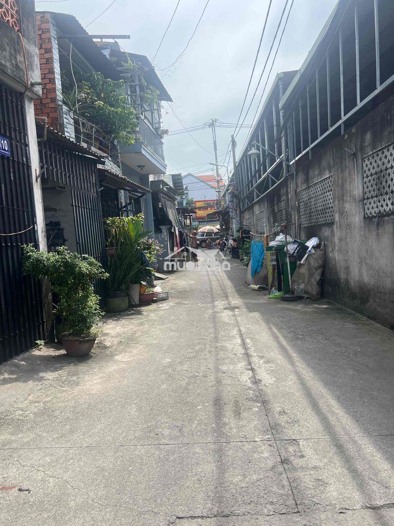 Bán  căn nhà đừong  tân thới nhất 8 - 4