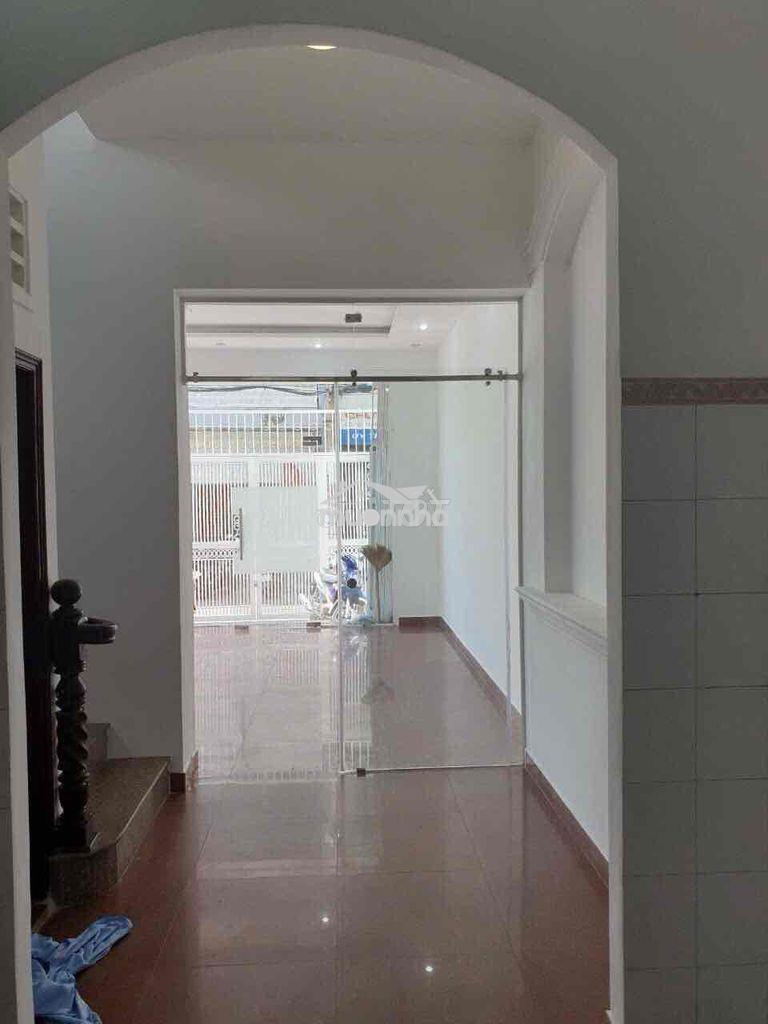 Nhà cho thuê nguyên căn 2 mt hướng nam và đông - 4