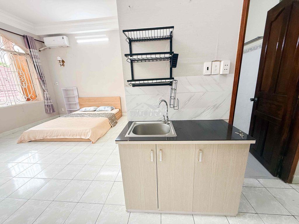 Ban công 45m công viên gia định.đầy đủ nội thất. - 3