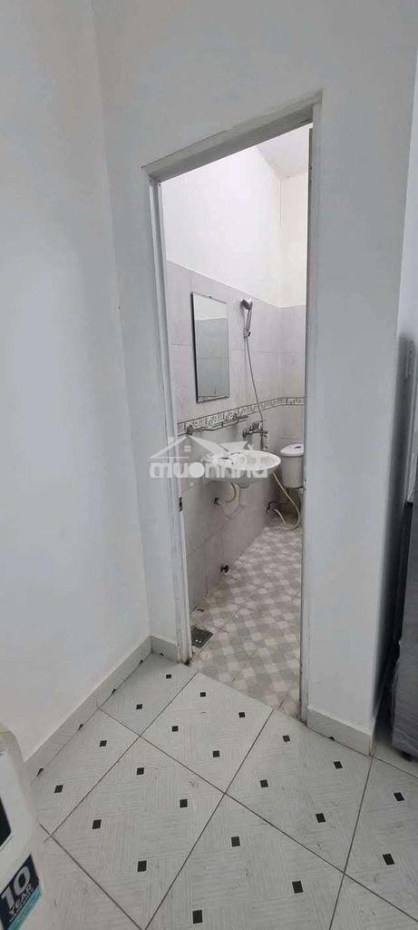 Nhà đối diện đhspkt đường võ văn ngân, dt rộng 3pn 3wc ở+dạy học, vp - 4