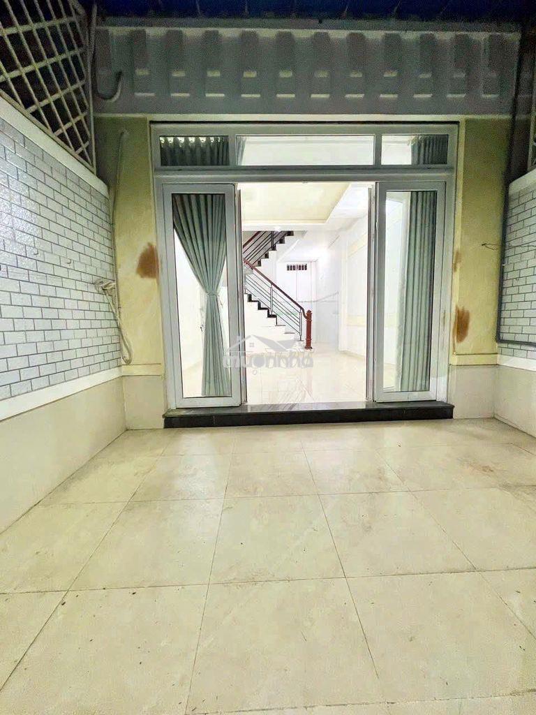Cho thuê nhà 3 lầu hẻm đẹp nguyễn thị búp phường tân chánh hiệp q12