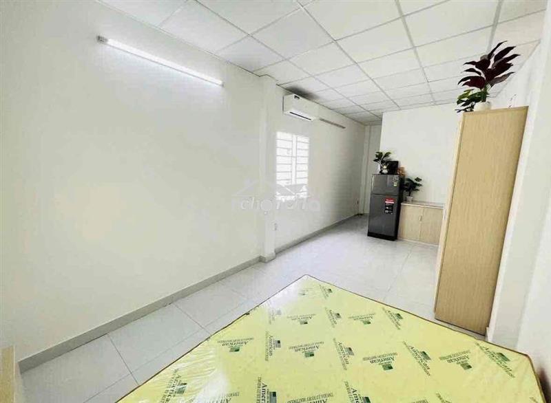 📍Phan xích long - rộng 30m- cửa sổ trời - full nội thất