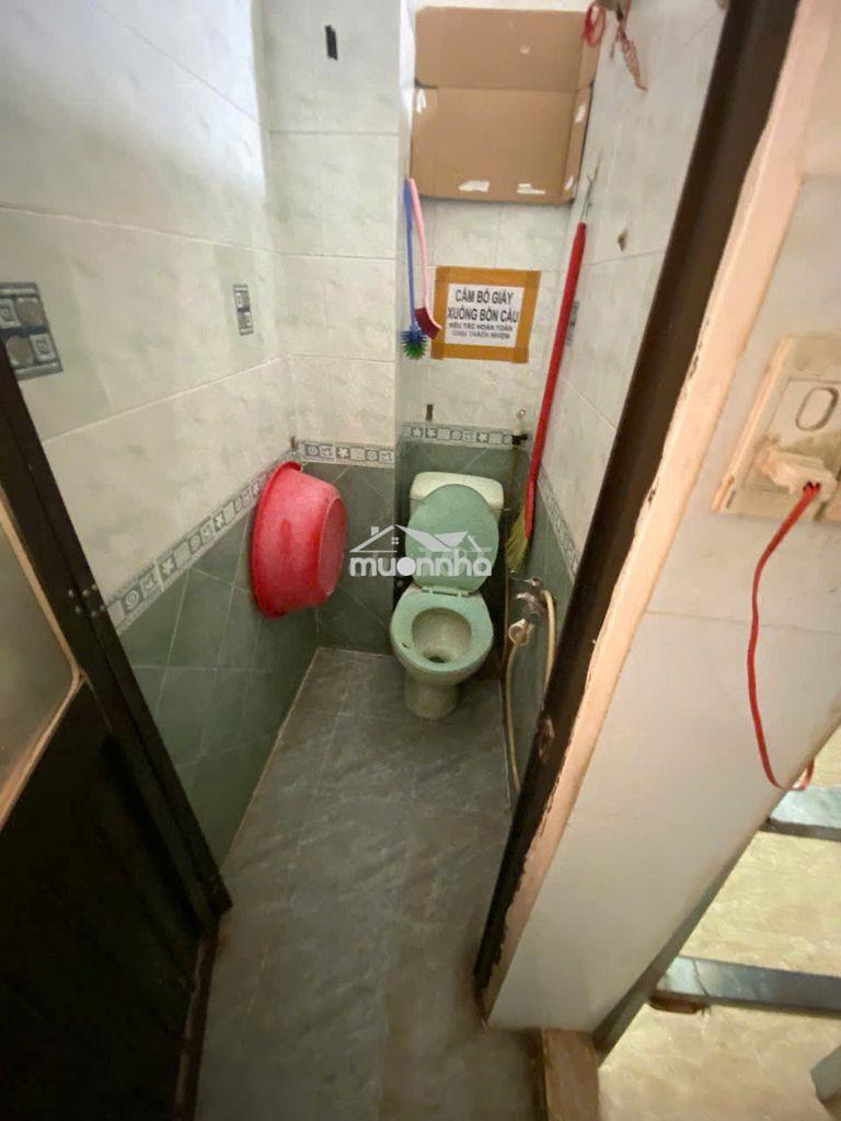 Phòng lâu 2 gần măt tiến,chợ bàn cờ giáp lý thái tổ, võ văn tần  - 3