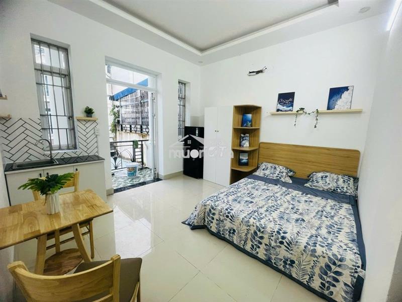 🌅 Phòng ban công view xịn - ngang 5m cực rộng - sát vách nguyễn oanh!