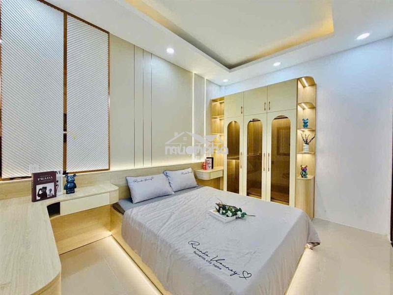 Cho thuê nhà 4*16m 2lầu 3pn.3wc full nội thất thống nhất 11tr có sân