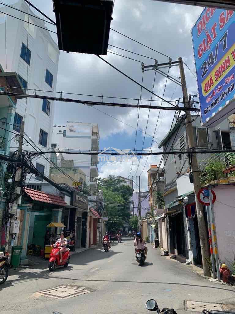 Mặt tiền nguyễn thương hiền