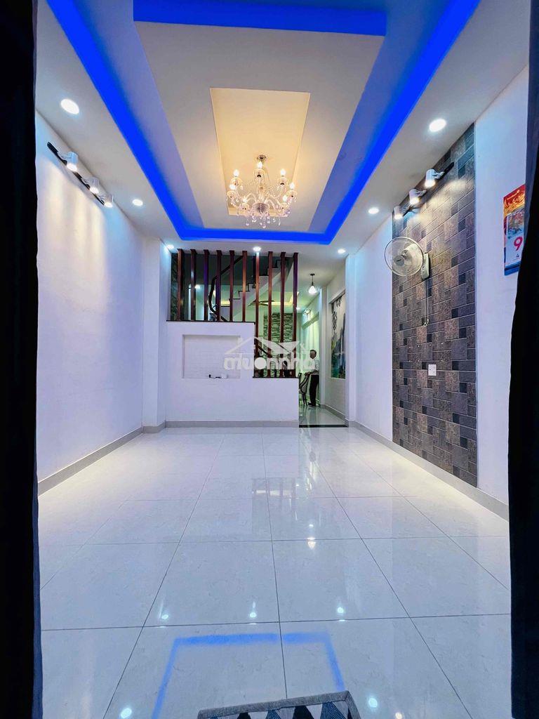 Cho thuê nhà mới sạch sẻ dt 4x17 1trệt 3lầu 4pn 5wc sân thượng hẻm tải - 3