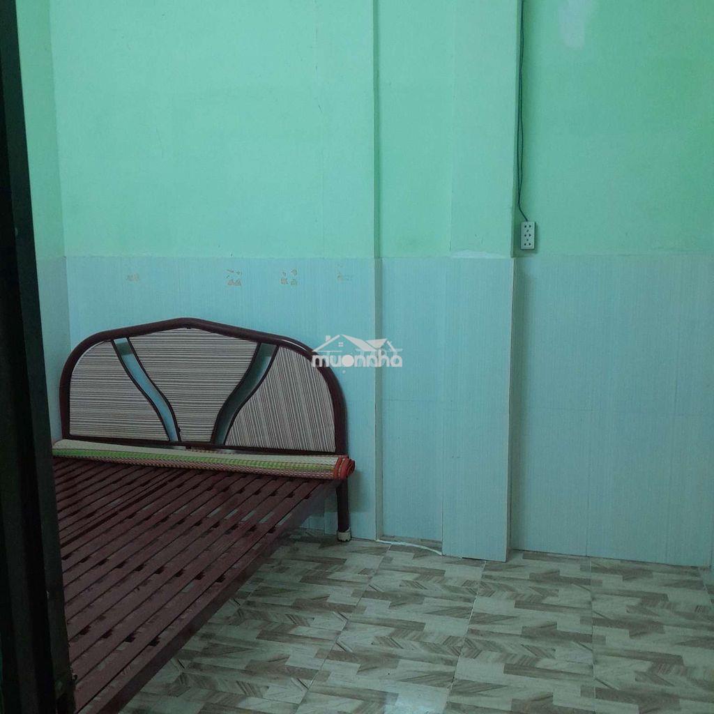 Phòng cho thuê có máy lạnh- có bếp nấu ăn - 2