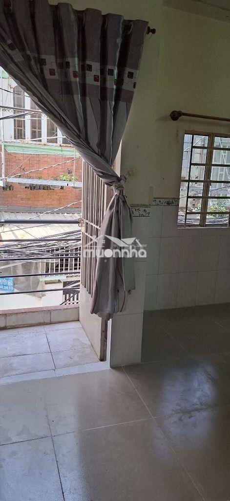 Cho thuê nhà lầu nhỏ 4×4  1w giá 3 triệu - 4
