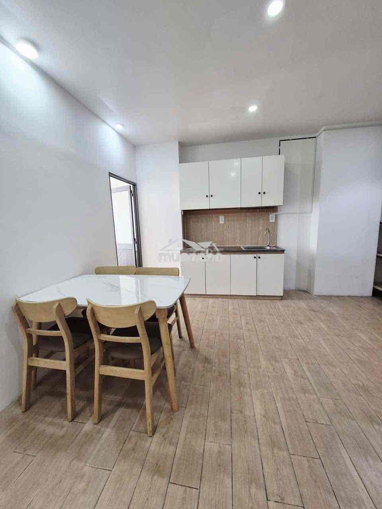 Cho thuê căn hộ 2pn1wc ban công thang máy giặt riêng full nt ở quận 3 - 4