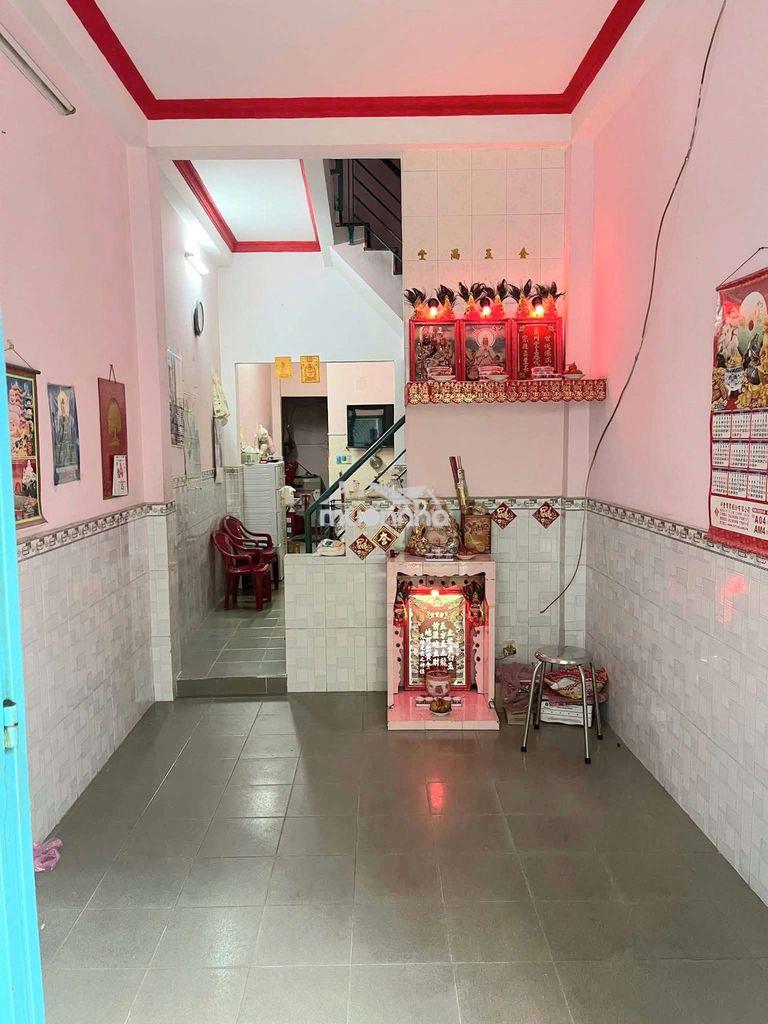 Cho thuê nhà mạc vân p.12. hẻm thông xe ba gác
.dt 3m x 13m.giá 9tr  - 4