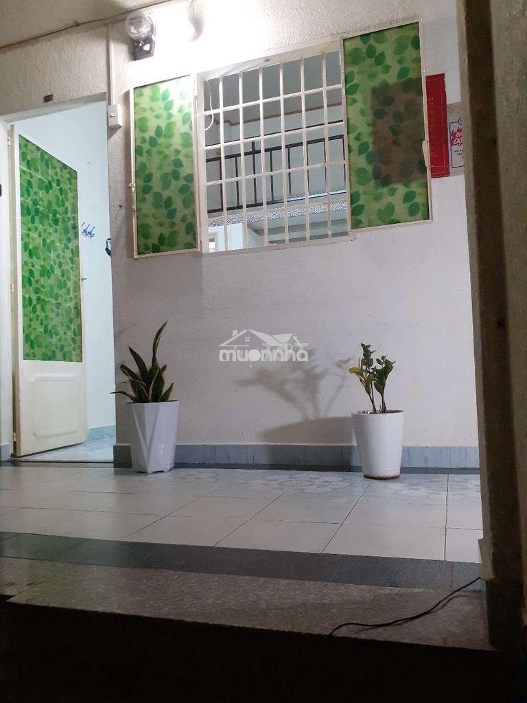 Phòng trọ 18m2 có gác lửng - 2