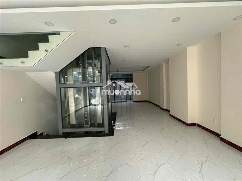 Nhà vạn phúc 6x18m mặt tiền đường lớn (hầm 4 tầng) có thang máy