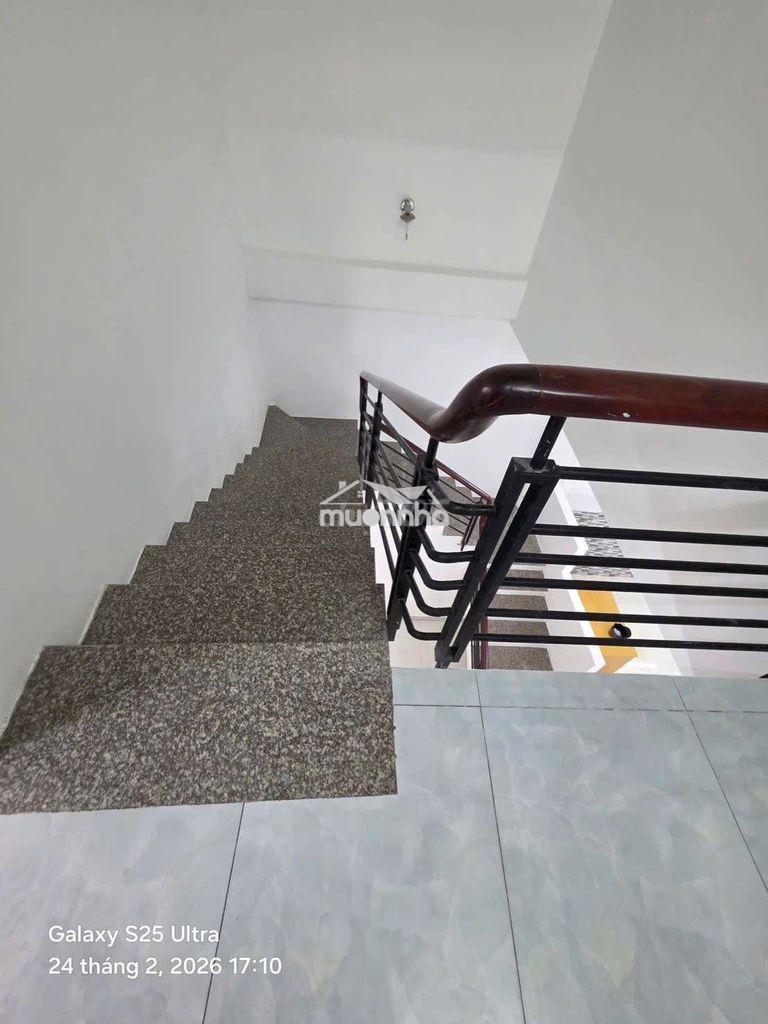 🌹🌹🌹Cho thuê nhà 5m x 18m 1lầu 2pnủ to 2wc - 4