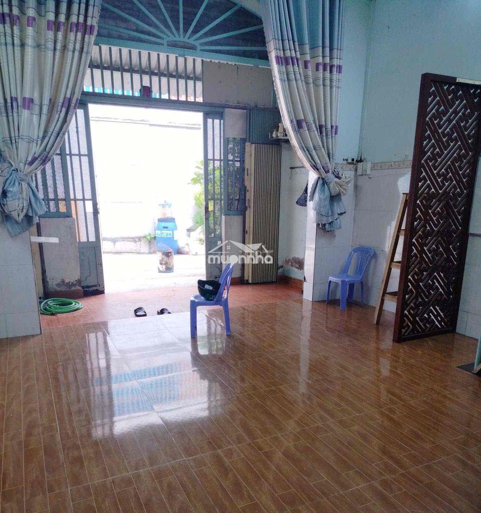 Cho thuê nhà liên khu 56 bình tân sát chợ giá rẻ 2p ngủ sẵn máy lạnh - 2