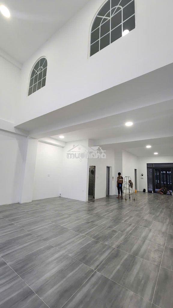Cho thuê tầng trệt đường 41 văn phòng kdt vạn phúc city 7x20m giá 22tr - 4