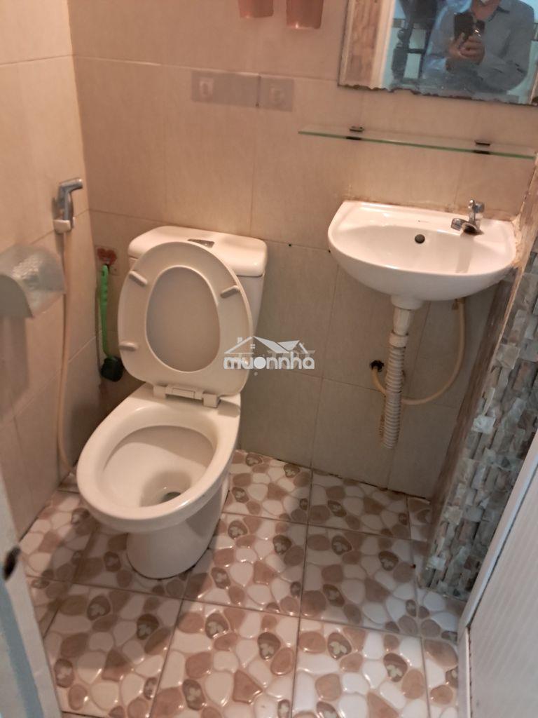 Nhà thích quảng đức,1 trệt,2 lầu,2 phòng,mới. - 2