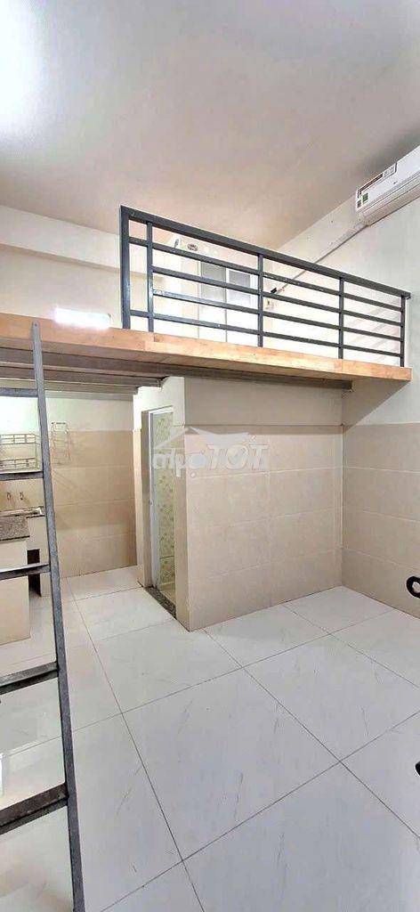 Phòng trọ mới- gác cao 1m8 đối diện etown2, cộng hòa, p13 tân bình