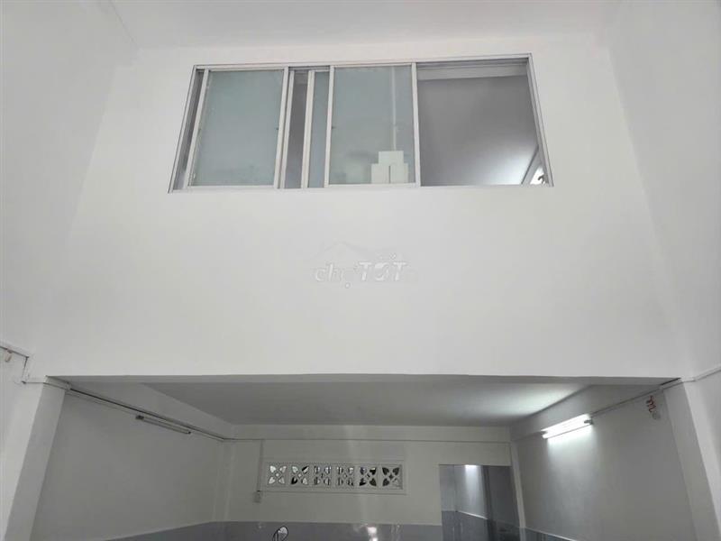 Cho thuê nhà mới, hxh, 61/ đất thánh, 4pn, p.6, q.tb. kế q10. gần mt