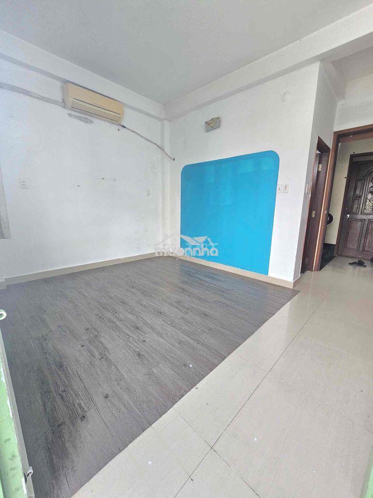 Studio ban công máy lạnh trung tâm q3-gần bờ kè-lê văn sỹ-toà viettel - 4