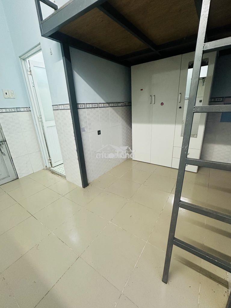 Cho thuê phòng trọ có ban công gần đầm sen - 3