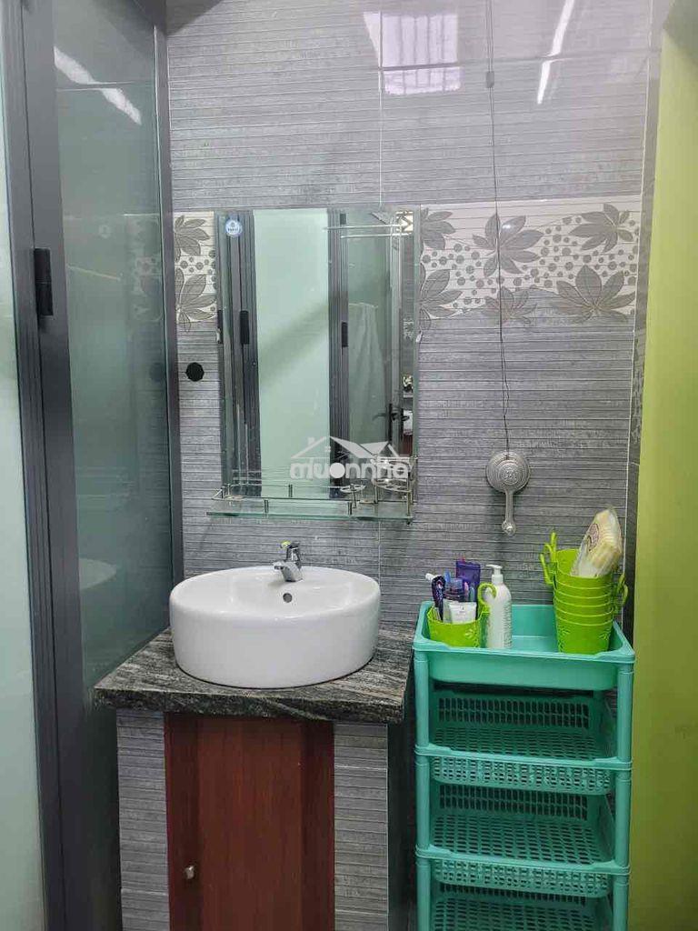 Phòng trọ kí túc xá dịch vụ , gần trường và trung tâm, giá 1tr200 - 4