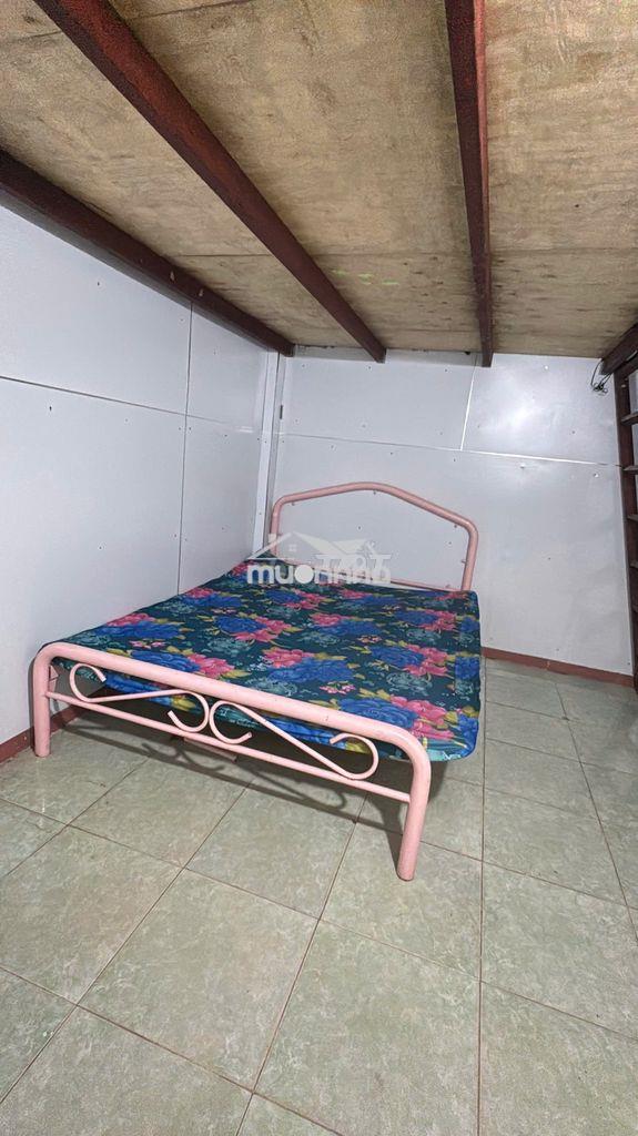 Phòng máy lạnh  có gác bình thạnh giờ tự do - 2