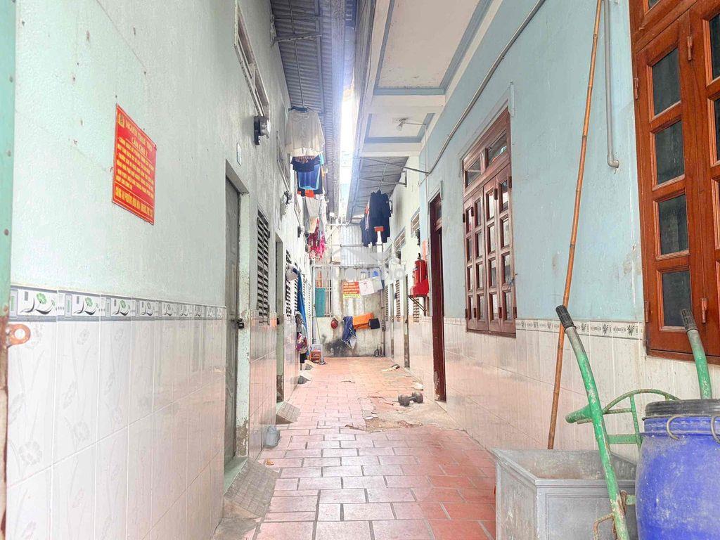 Bán nhanh nhà 1 lầu phường bình hòa dt : 90m có 5 phòng cho thuê - 4