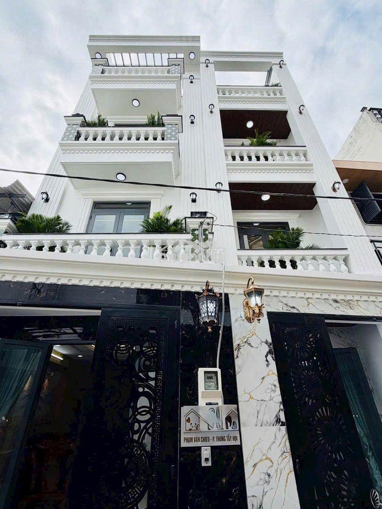 Cần bán gấp nhà 3 lầu giá rẻ chính chủ