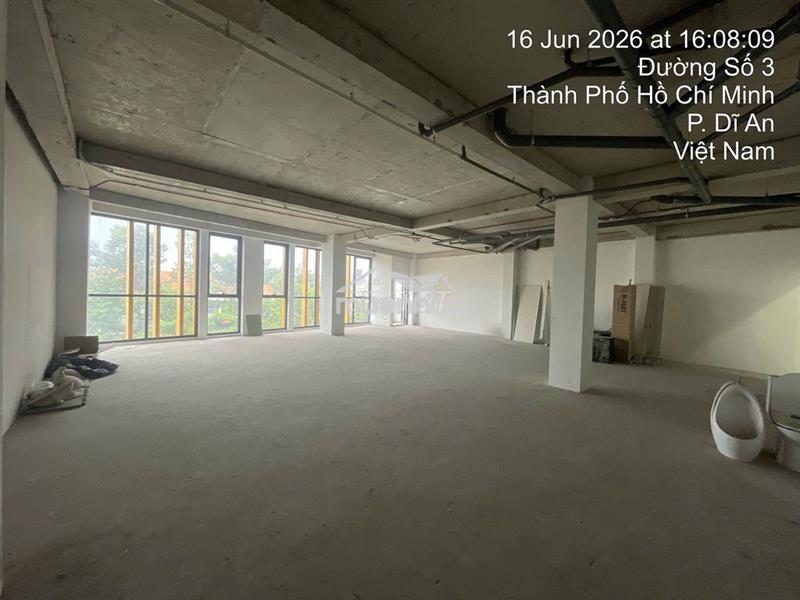 Cho thuê gấp mb 150m2, tầng 3  ngay phạm hữu lầu, 10tr/ tháng
