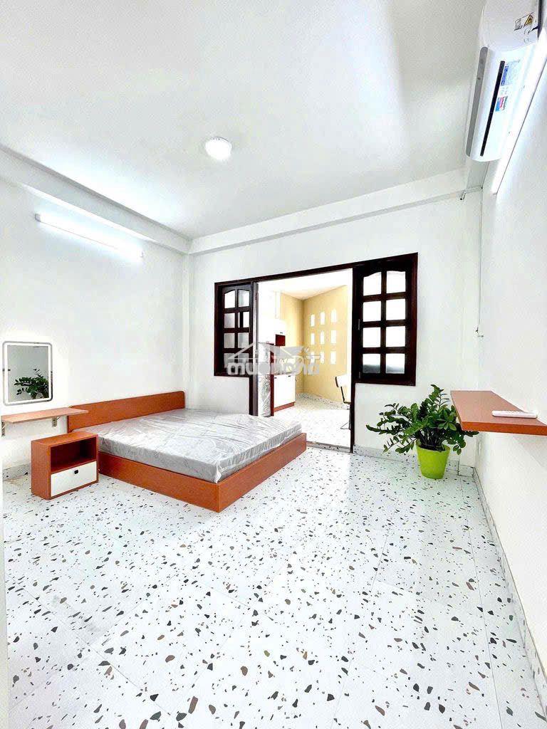 Trống 1 căn tách bếp ban công sân vườn full nt ngay sau gigamall pvđ 