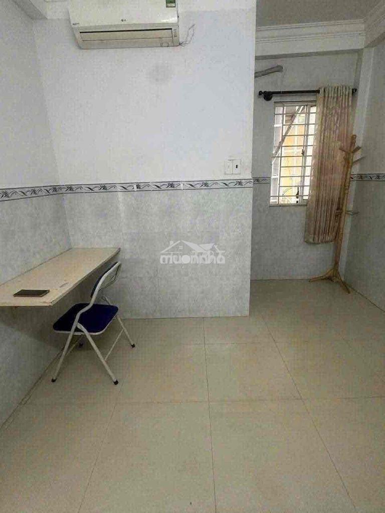 Phòng cửa sổ - máy lạnh , gần phan xích long ,sân bay ,chợ  đình chiểu - 4