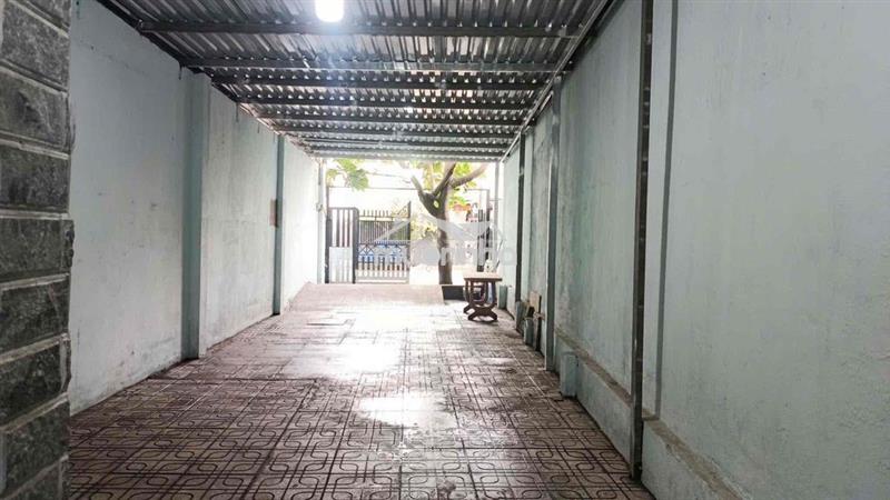 Cho thuê nhà cấp 4 sân rộng, hẻm xe tải thông đường số 2,phường truong