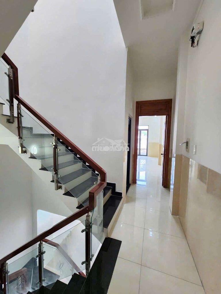 Cho thuê nhà 1 trệt 2 lầu gần ngã tư miếu ông cù - 4