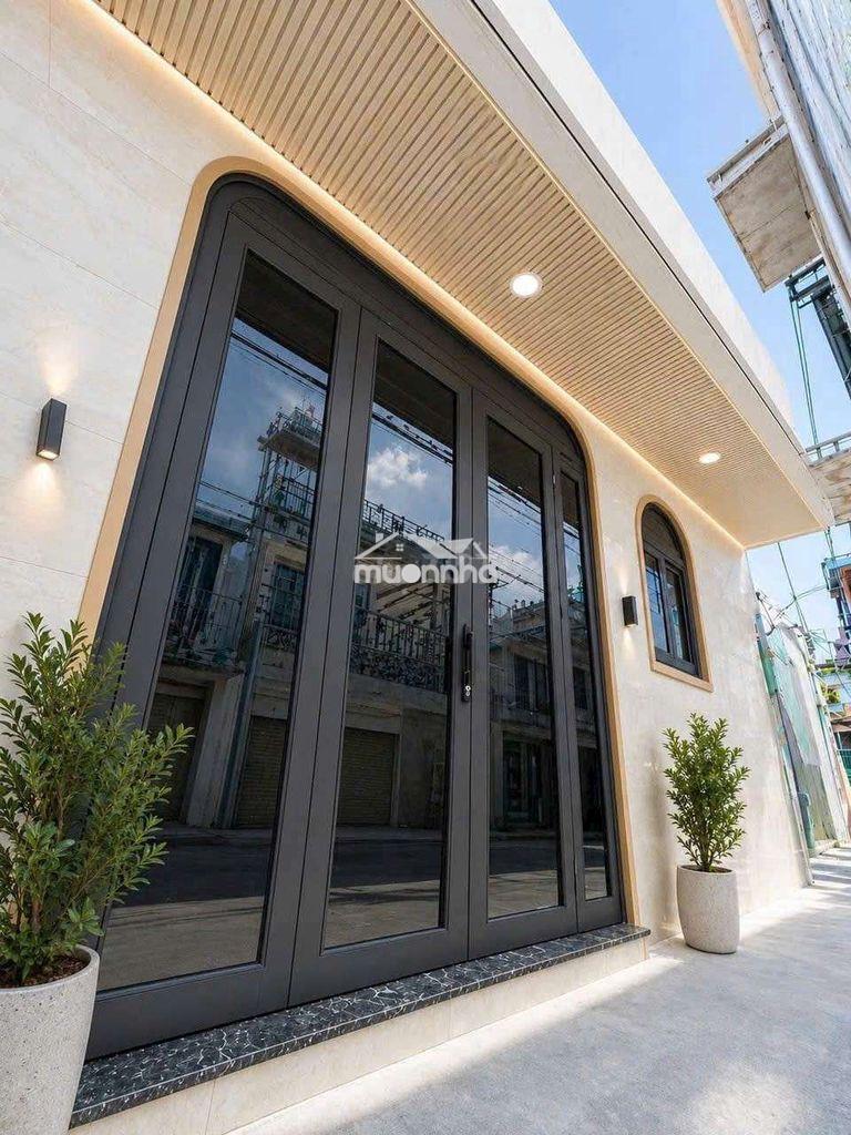Bán ngay đường đoàn văn bơ hẻm 1 / cách mặc tiền đường 20m. giá quá ok