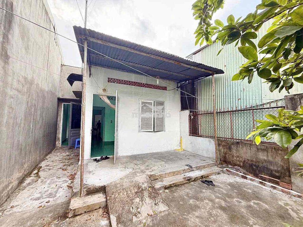 Cho thuê nhà sân vườn - gần ngã 4 nguyễn khuyến -trảng dài - giá: 3tr2 - 3
