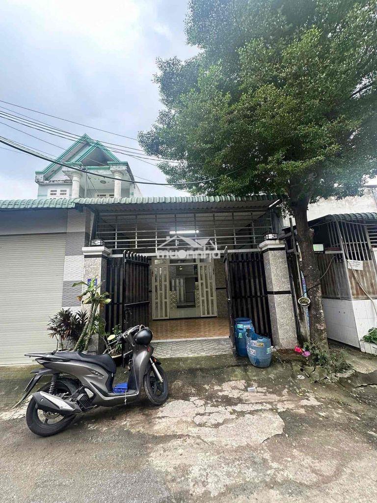 Bán nhà sr dt 105m chỉ 3,5 tỷ tại dĩ an bình dương cách siêu thị go10p