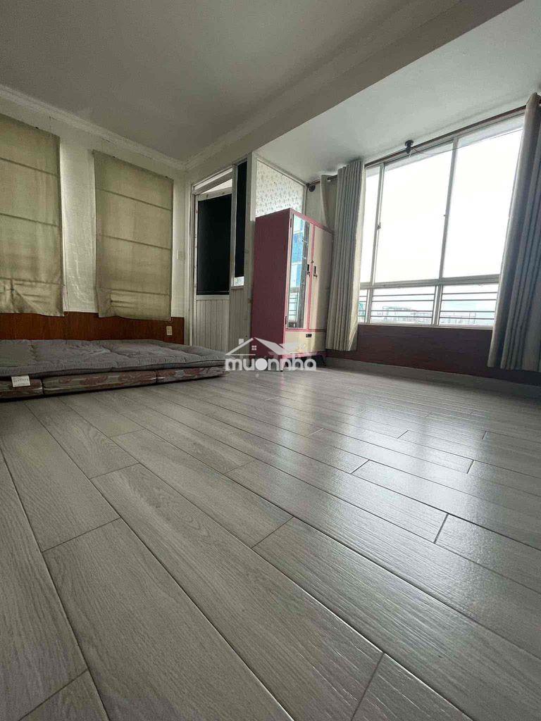 Cho thuê nguyên lầu gồm 2 phòng, 2 máy lạnh quận 3