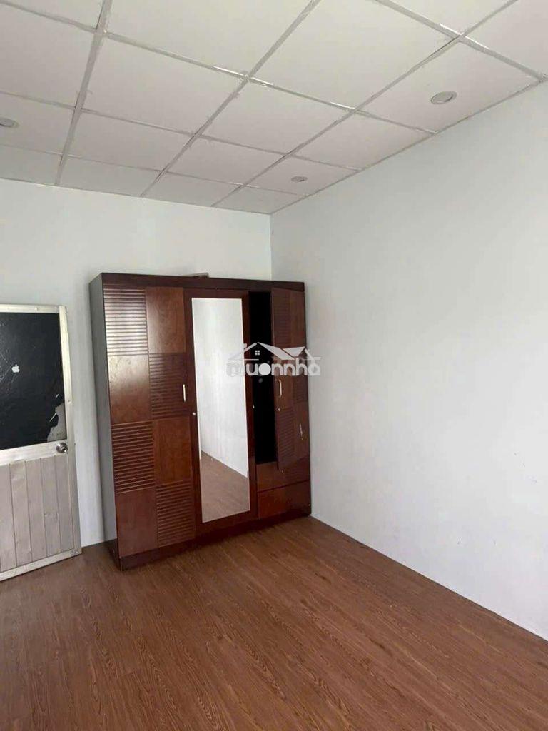 Nhà đường âu dương lân,p3q8,dt 4mx8m, 1 lầu,2 pn,2 wc