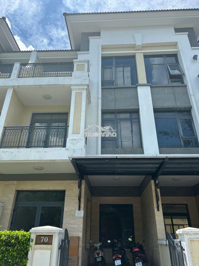Cho thuê kho chứa hàng 9tr/ tháng verosa khang điền q9