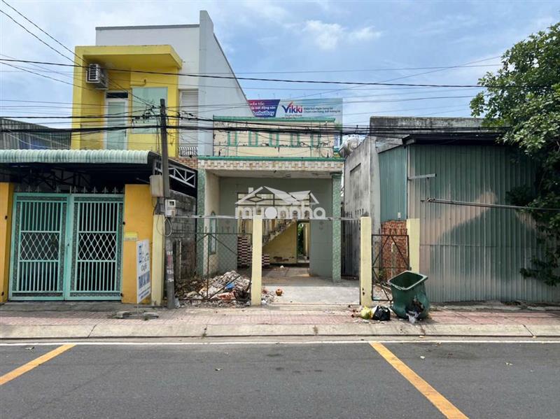 Nhà nát mặt tiền / - vị trí vàng - chỉ tính giá đất củ chi