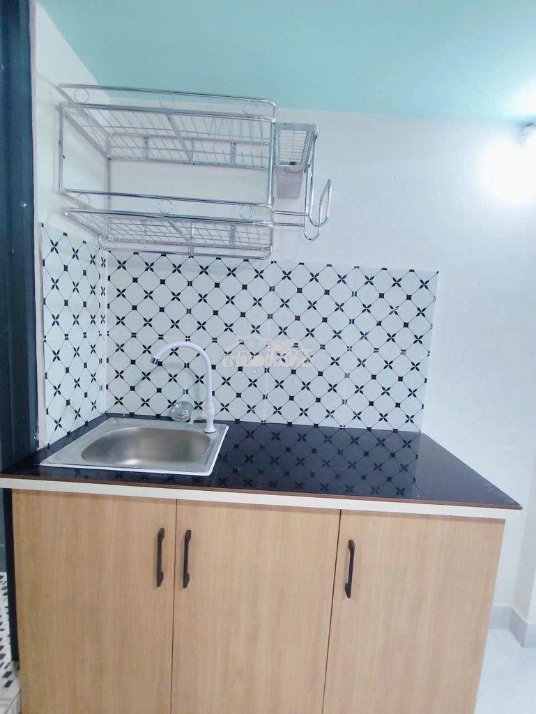 Phòng mới xây đẹp ngay 3 phút ra phạm văn đồng - 2