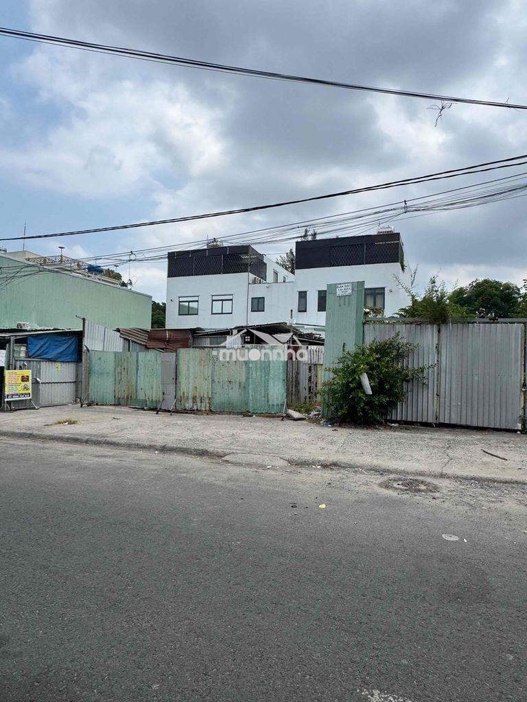 Cho thuê mặt tiền 200m2 kinh doanh , đường rộng 20m