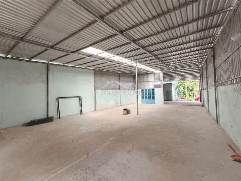 Kho rộng khoản 260 m2