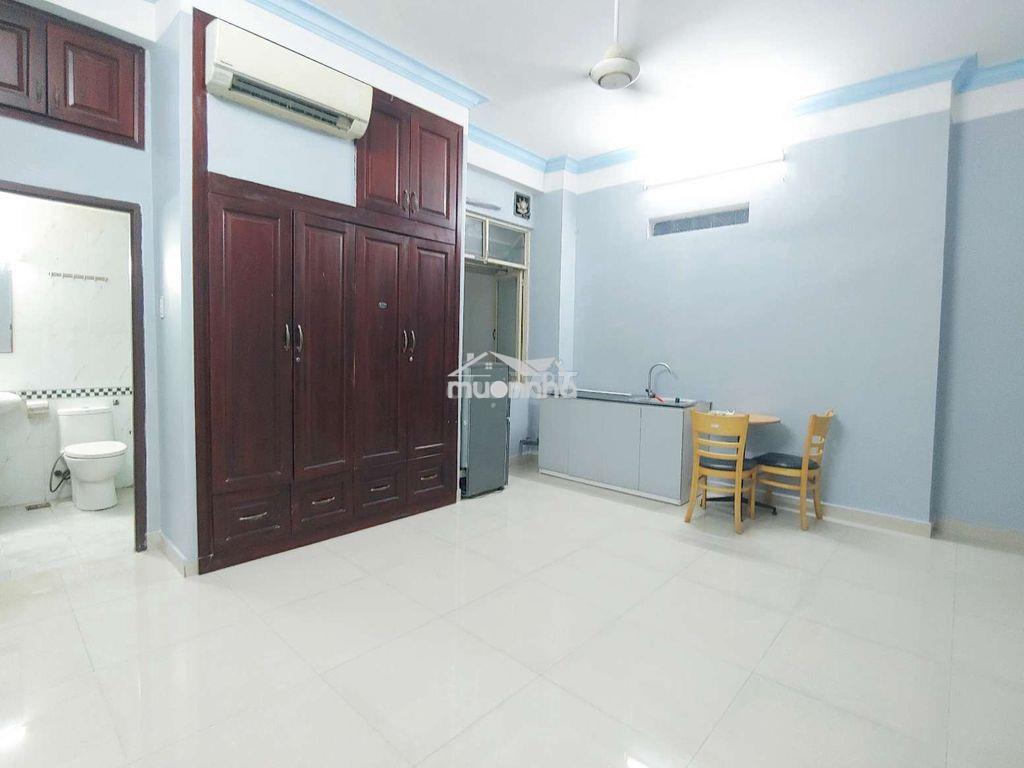 Chủ trọ - phòng mới tinh, siêu rộng, thoáng, - 5p đến sân bay - 2