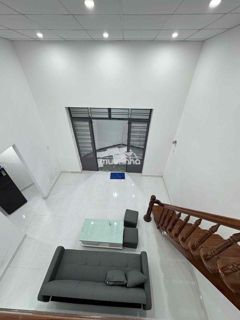 Nhà đẹp kiệt cách mạng tháng 8 - 2