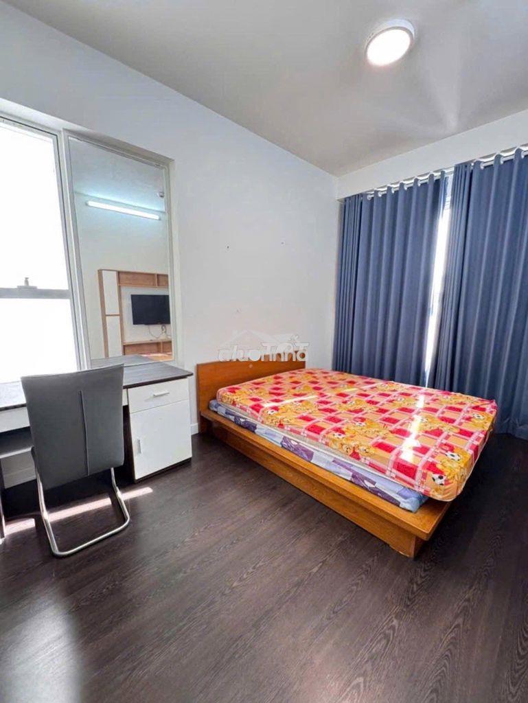 Rộng 76m2, 2p ngủ,nội thất, c/c âu cơ tower- tân phú giá 10tr/th - 2